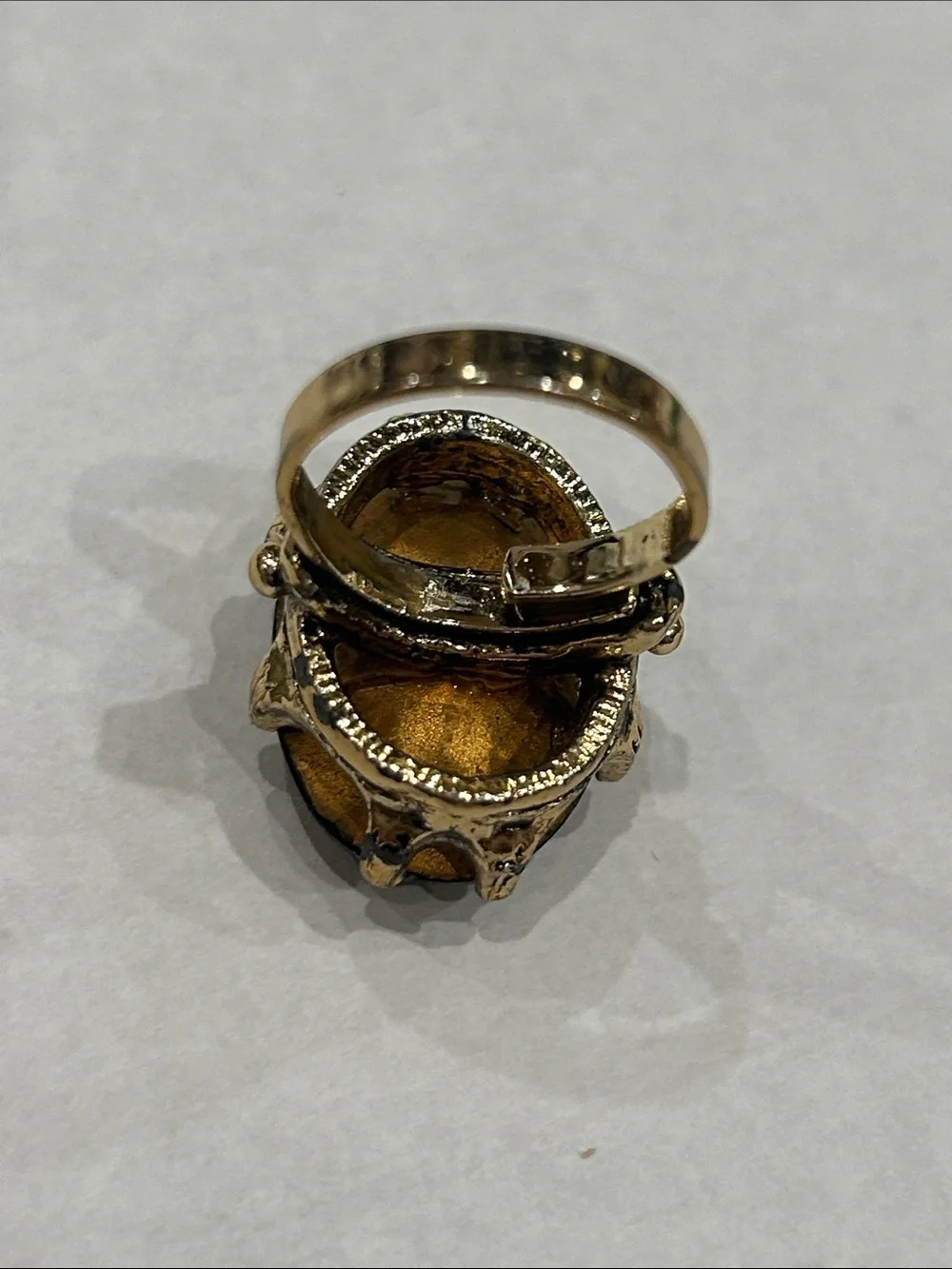 N/A elegant vintage